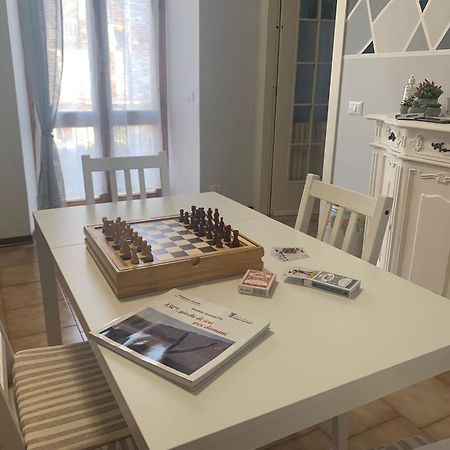 オメーニャLa Casa Del Nonnoアパートメント エクステリア 写真