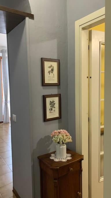 オメーニャLa Casa Del Nonnoアパートメント エクステリア 写真