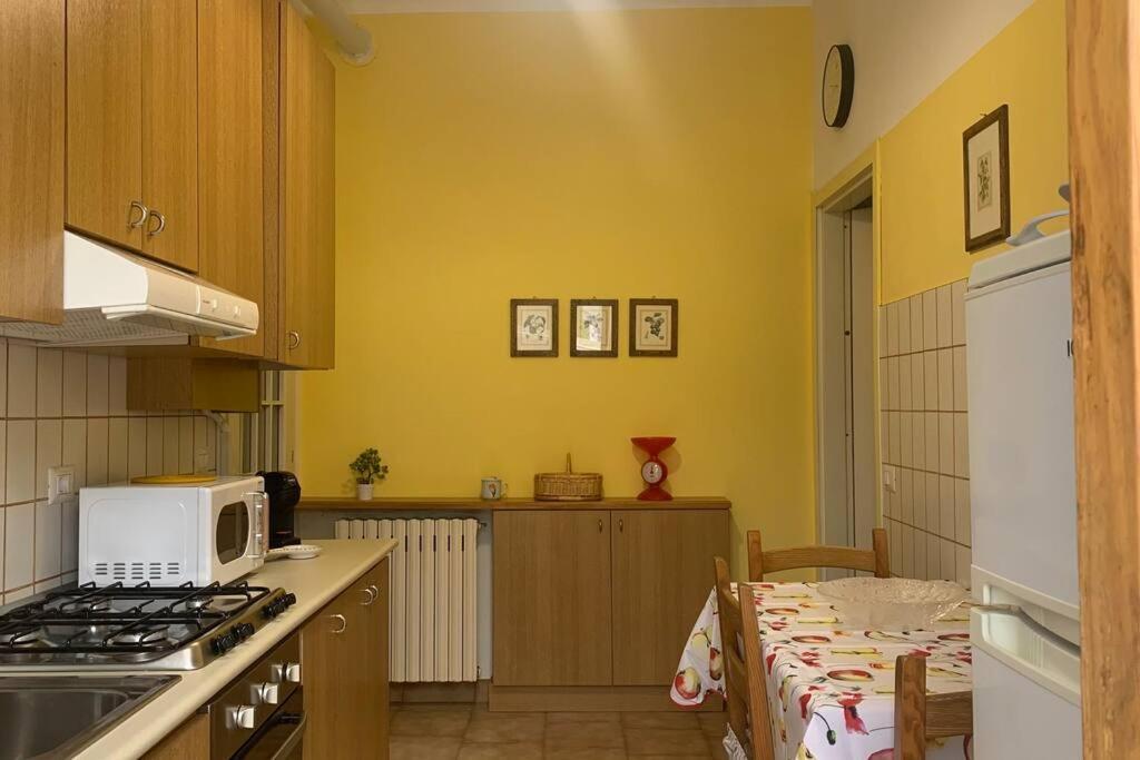 オメーニャLa Casa Del Nonnoアパートメント エクステリア 写真