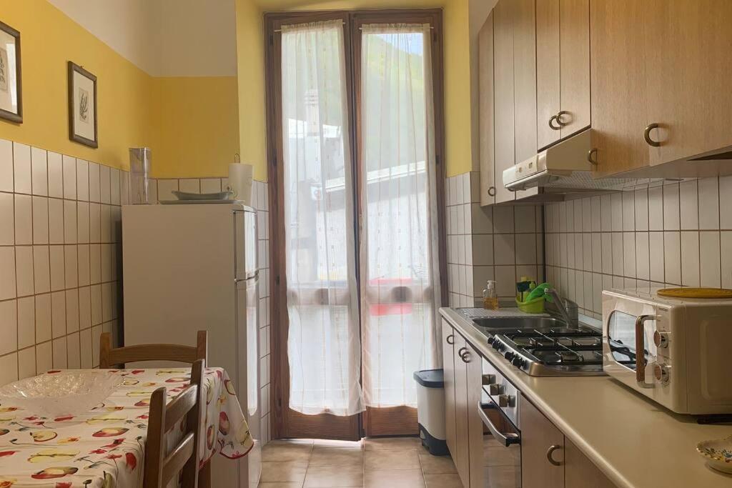 オメーニャLa Casa Del Nonnoアパートメント エクステリア 写真